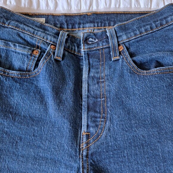 Levi's Premium Women's 501 Crop Jeans Size 26x26 (26x24) Blue Denim Big E 36200 - Picture 7 of 16